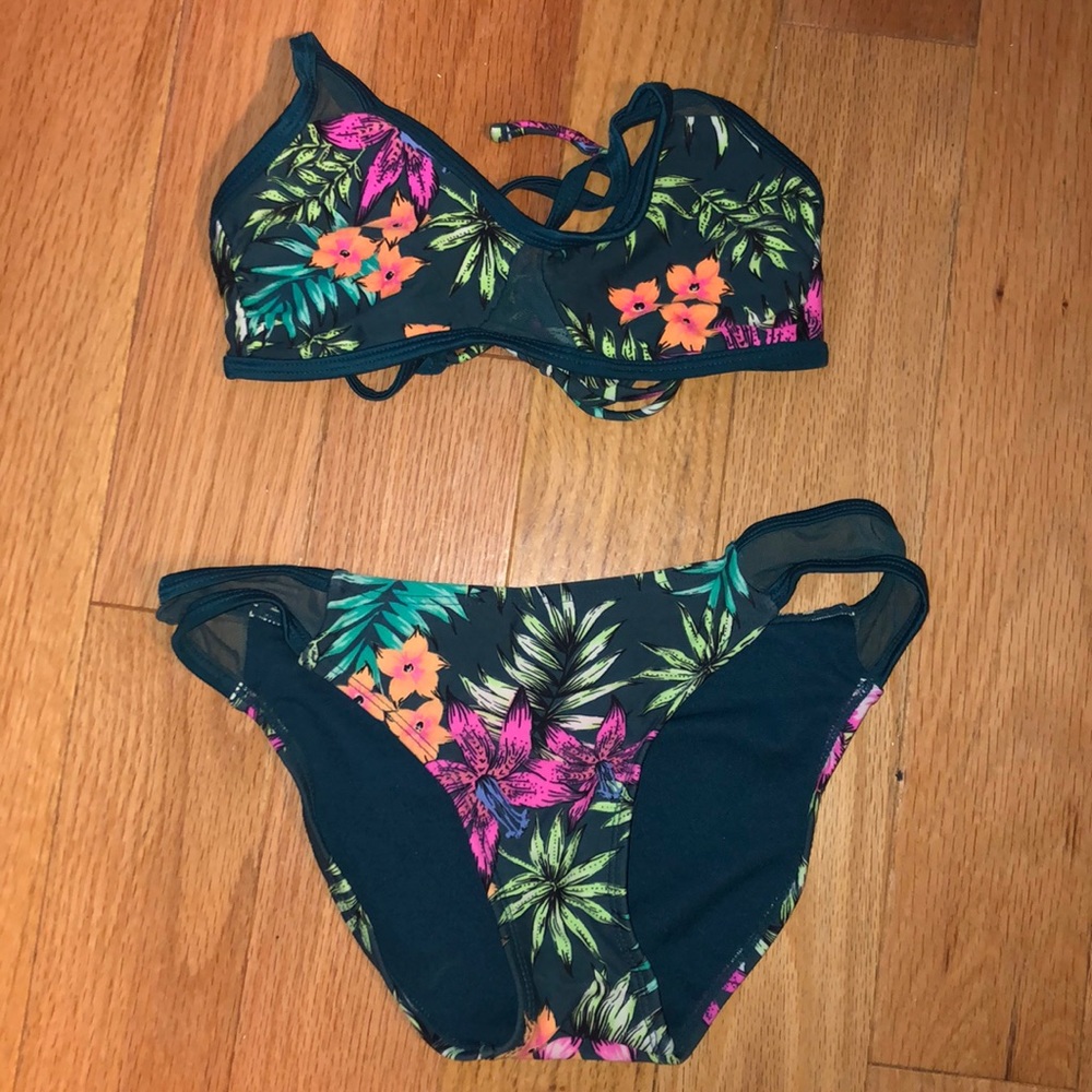 floral two piece swimsuit